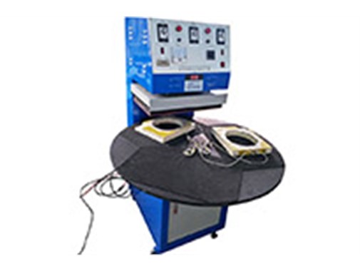 操作吸塑機(jī)需要注意哪些事項(xiàng)？